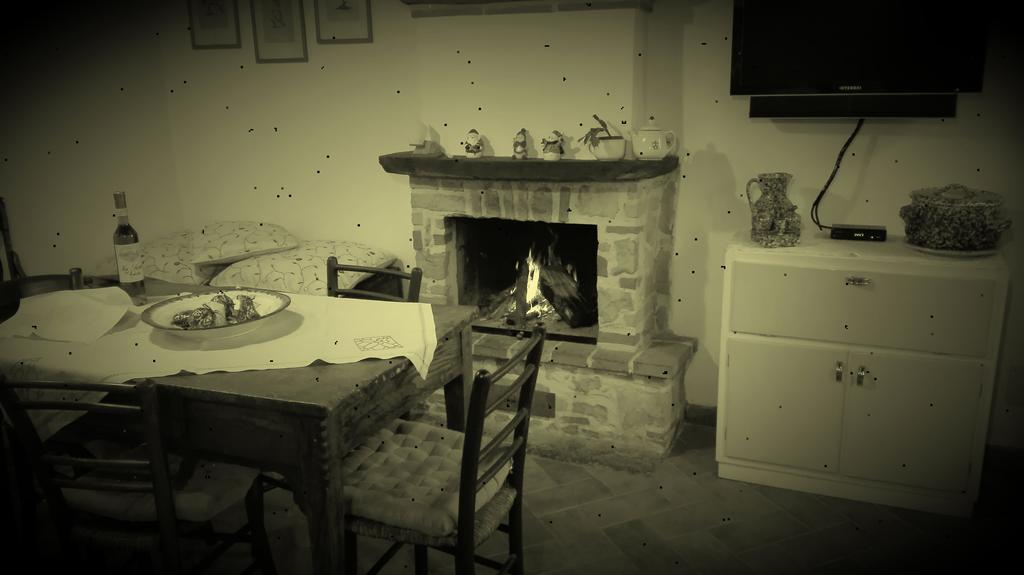 La Casa Di Adelina Apartman Vivo dʼOrcia Kültér fotó